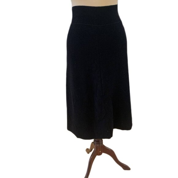 UNIQLO x LEMAIRE Black Wool Blend Skirt - Picture 2 of 9